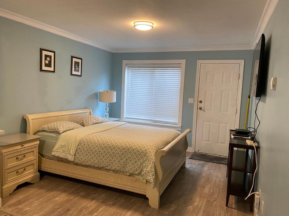 Jane'S Cozy Suite Surrey Esterno foto