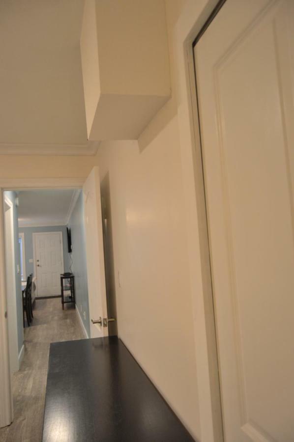 Jane'S Cozy Suite Surrey Esterno foto